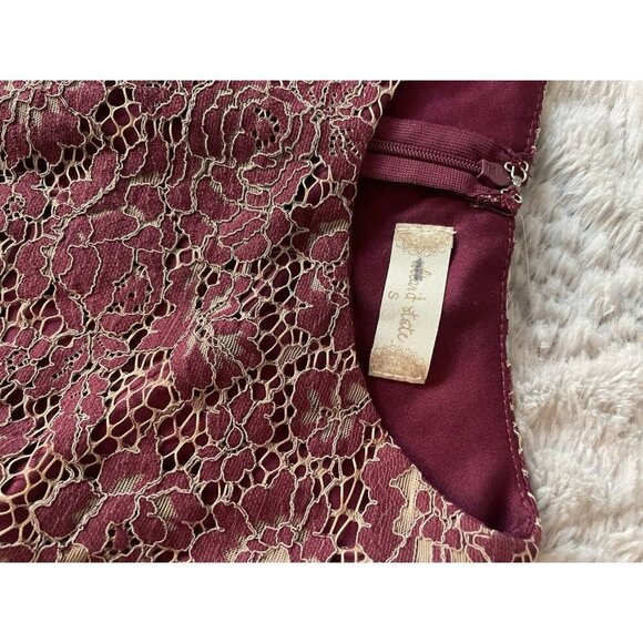 Atar'd State Women's Red and White Lace Dress Size Small - Picture 6 of 10